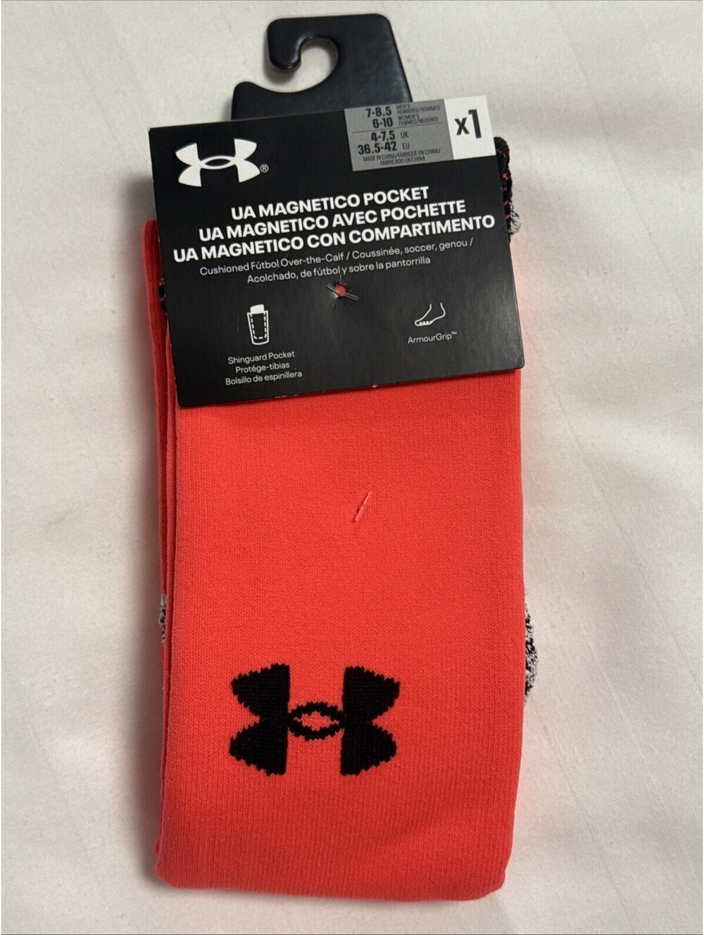 UNDER ARMOUR UA Magnetico Pocket OTC Socks sz M Medium (7-8.5) Bright Crimson